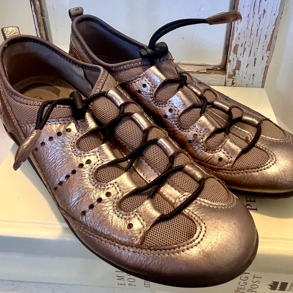 ECCO METALLIC VIBRATION II